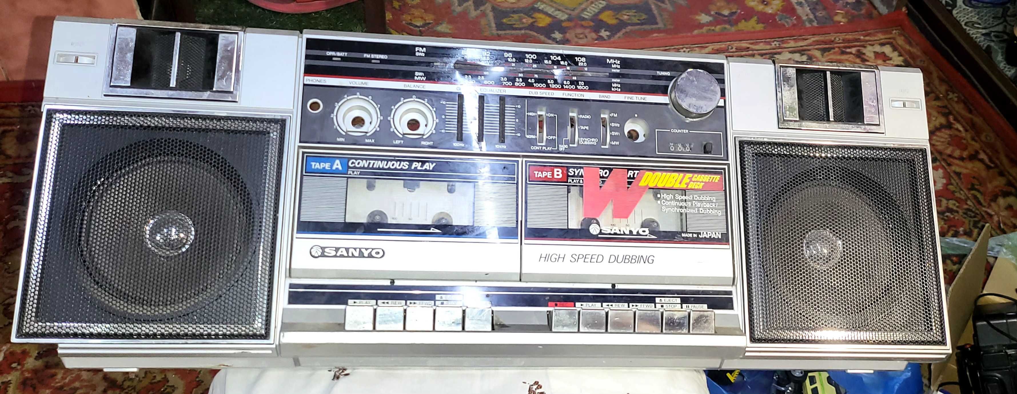 Магнитофон-бумбокс Sanyo MW220K.морда,sharp,фарфор, статуэтка