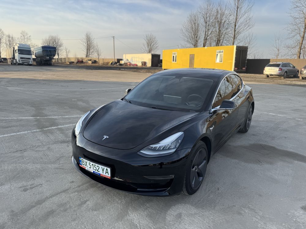 TESLA MODEL 3 2019року