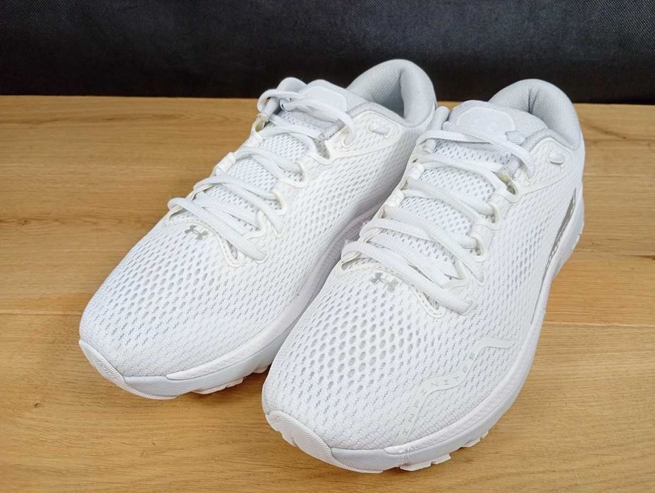 Buty do biegania UNDER ARMOUR UA HOVR INFINITE 5, rozmiar 42