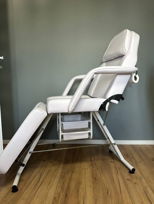 fotel do pedicure, kosmetologii i masażu