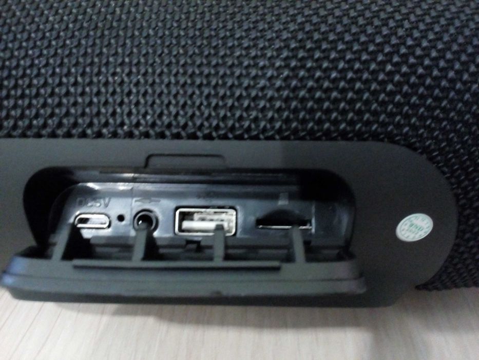 Колонка JBL Boombox mini Black потужний звук у компактному форматі