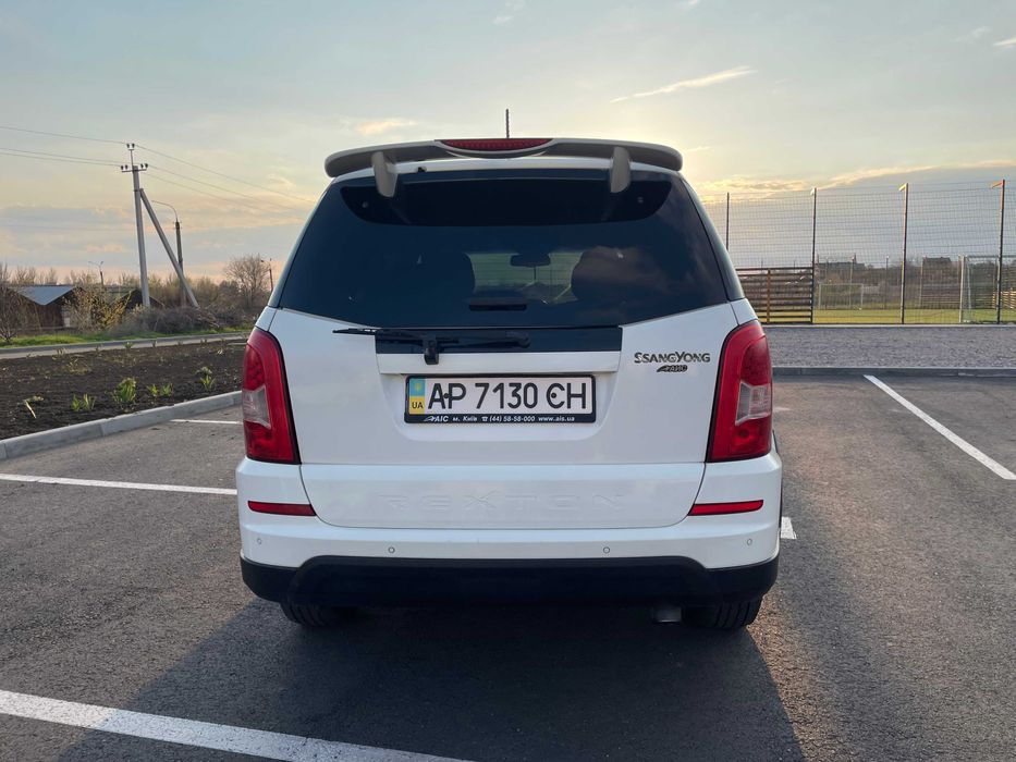 SsangYong Rexton 2012 Сімейне авто, володію з салону!