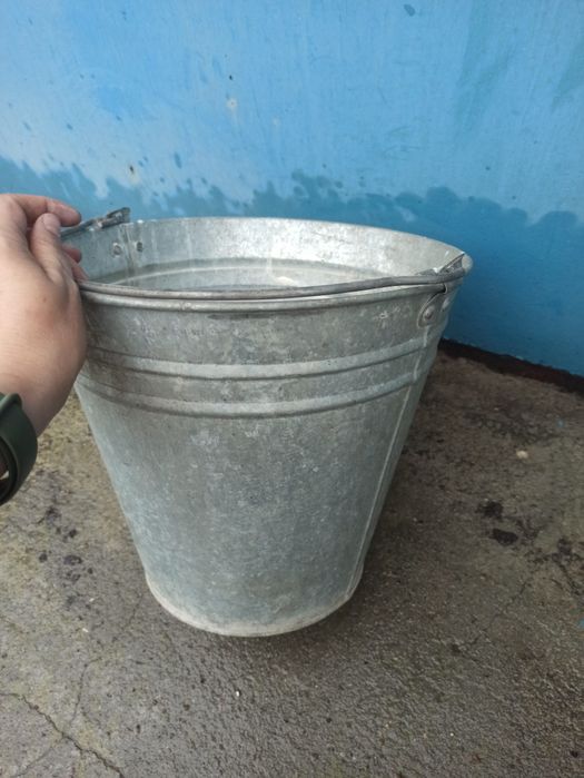 Відра господарчі