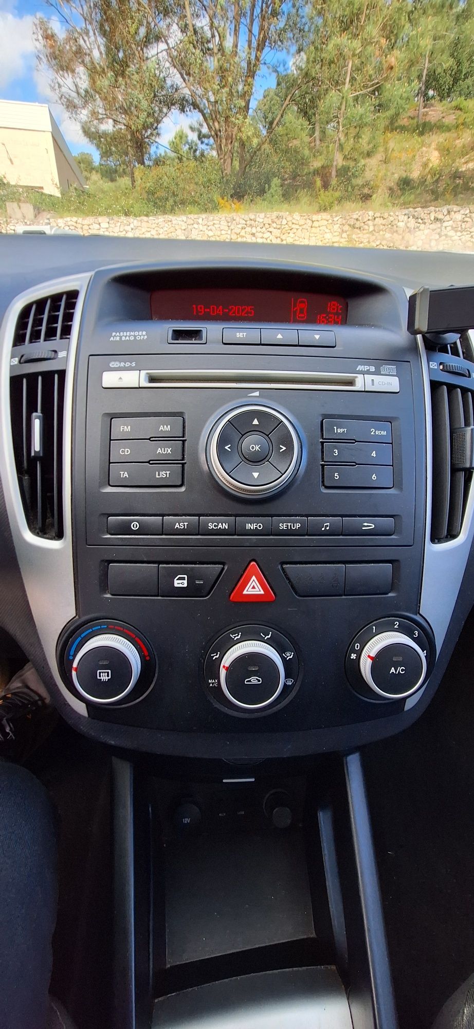 Kia ceed 1.6 CRDI 5p versão 125 cv