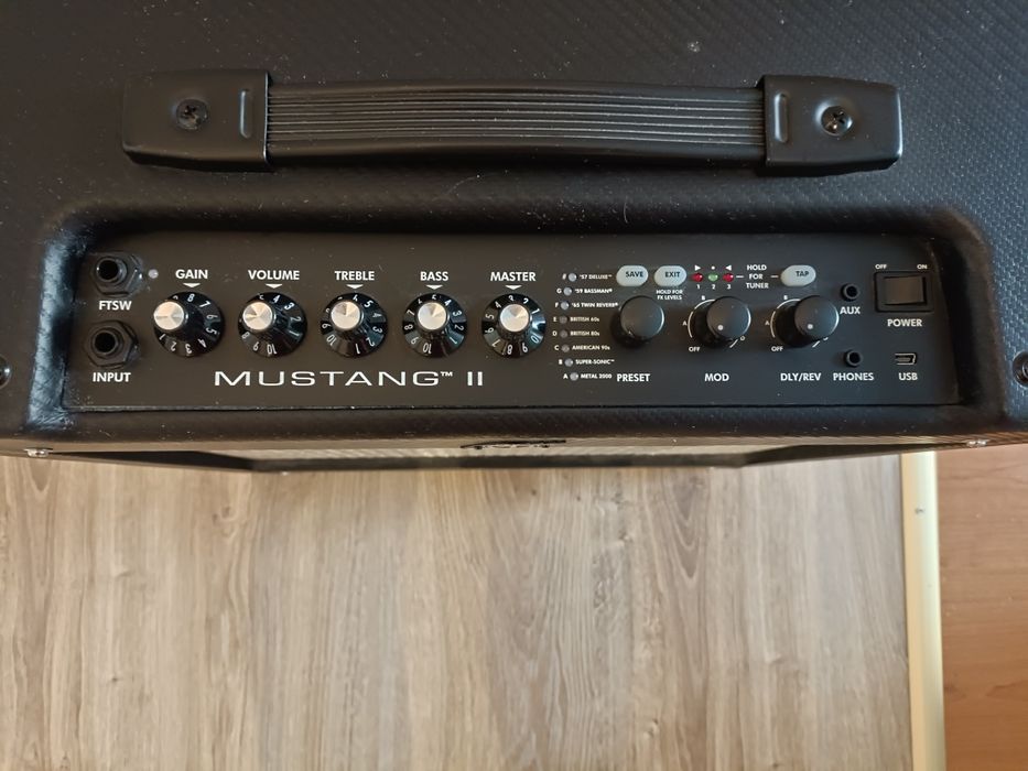 Sprzedam wzmacniacz gitarowy moc 40W!