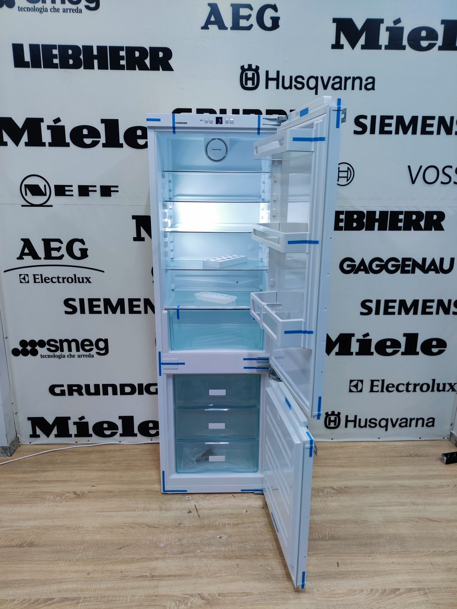 Вбудований ТОП холодильник Liebherr™ ICU3324. 2020г. Виставка!