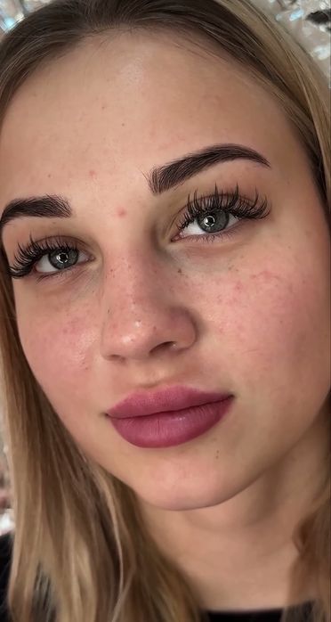 Нарощування вій , ламінування брів