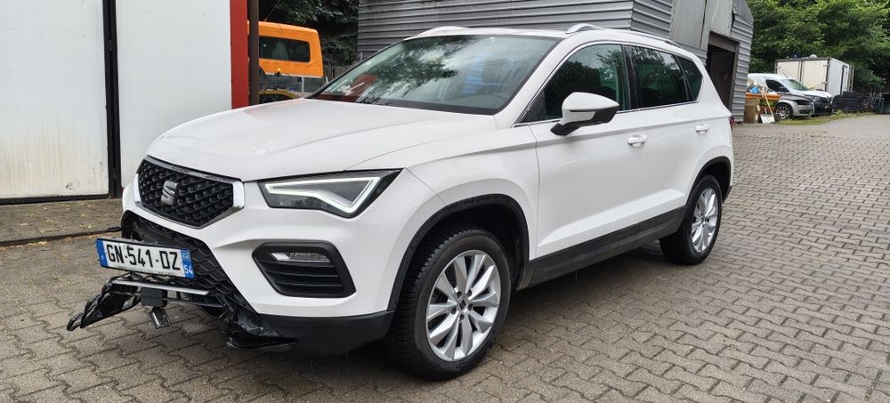 Seat Ateca / 2.0 TDI / 136 PS / DSG / Radar/ Navi / PDC