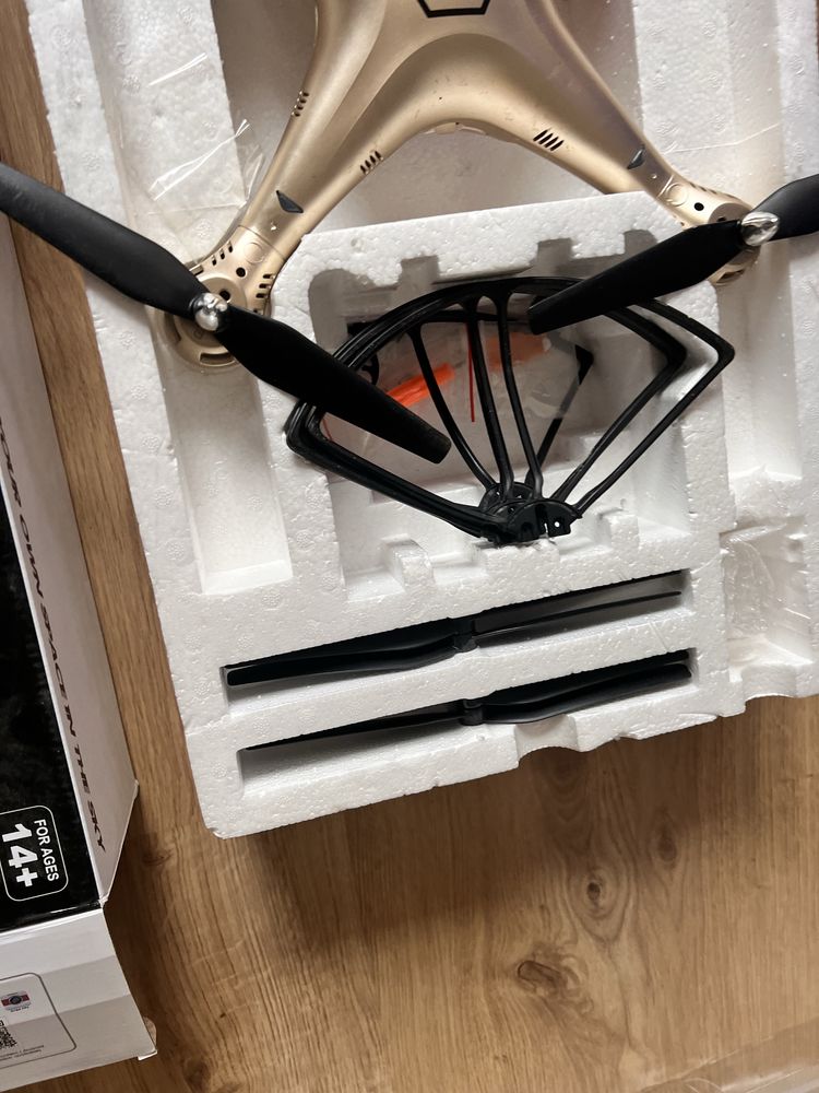 Dron zabawka SYMA x8hw