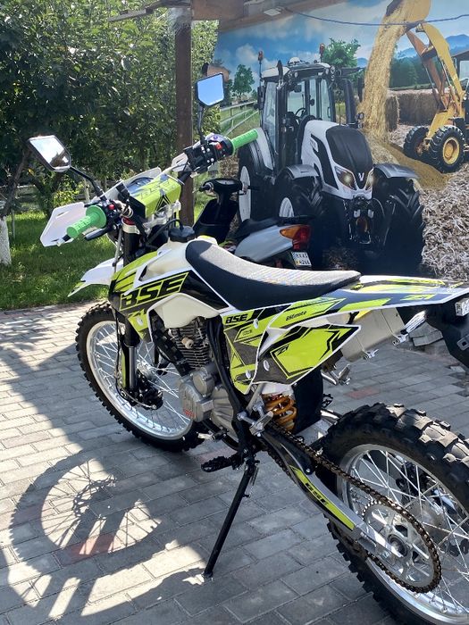 BSE S2 ендуро 250cc