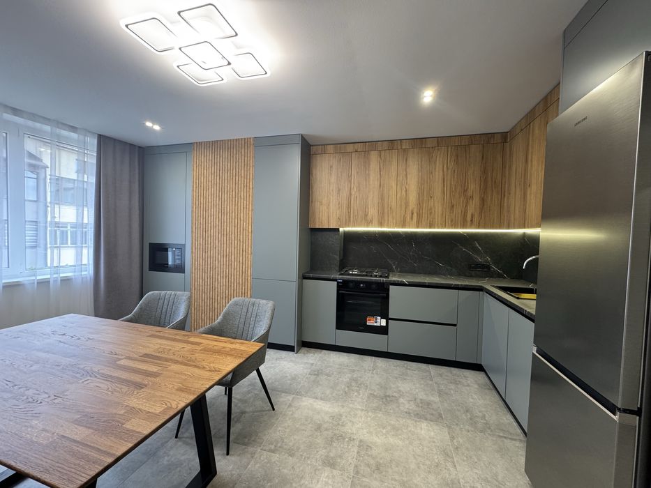 Оренда 3-кімнатна новобудова у центрі Чернівців