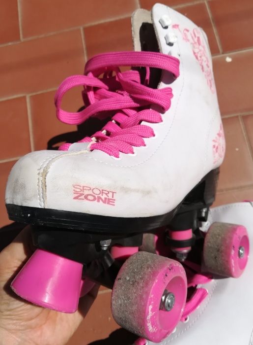 Patins de 4 rodas ( Números 34 a 38 ) da Sport Zone e respetivo saco