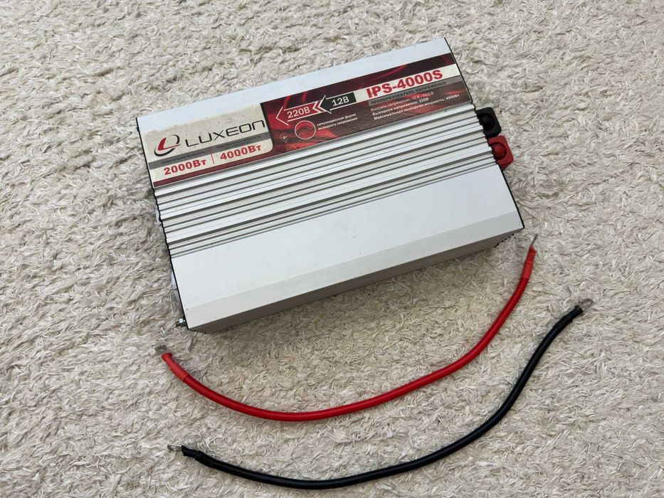 Інвертор Luxeon IPS-4000S (2000Вт)