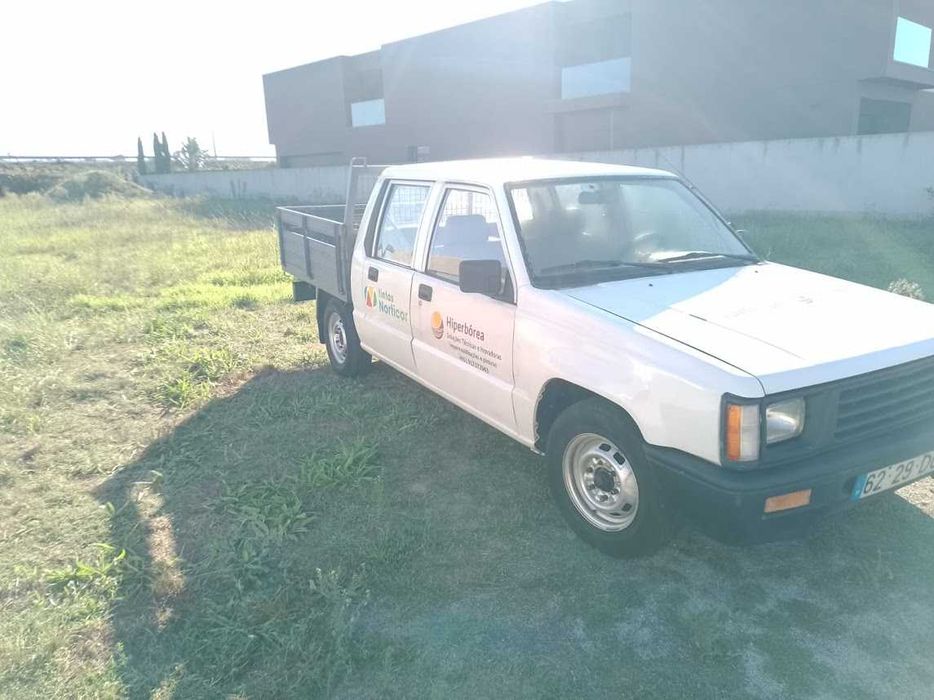 Carrinha Cx Aberta para 5 pessoas
