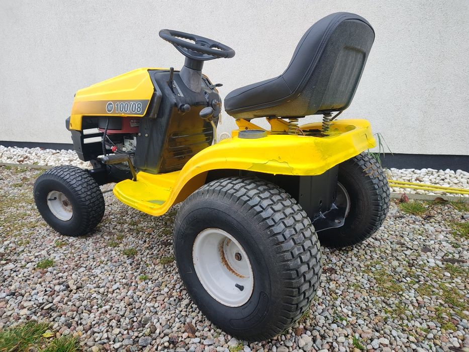 Traktorek ciagniczek kosiarka świeżo MTD sprowadzony silnik Briggs