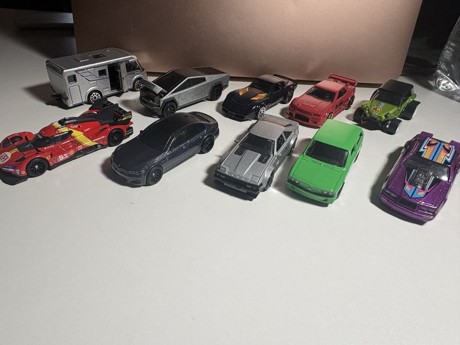Hot wheels bmw, ferrari