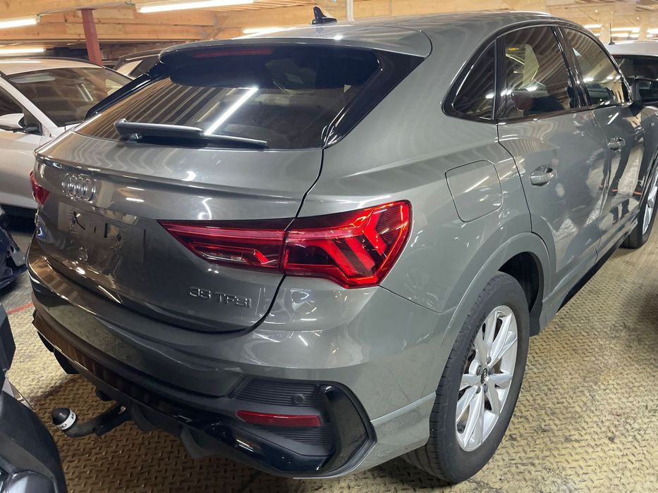 Audi Q3 uszkodzony