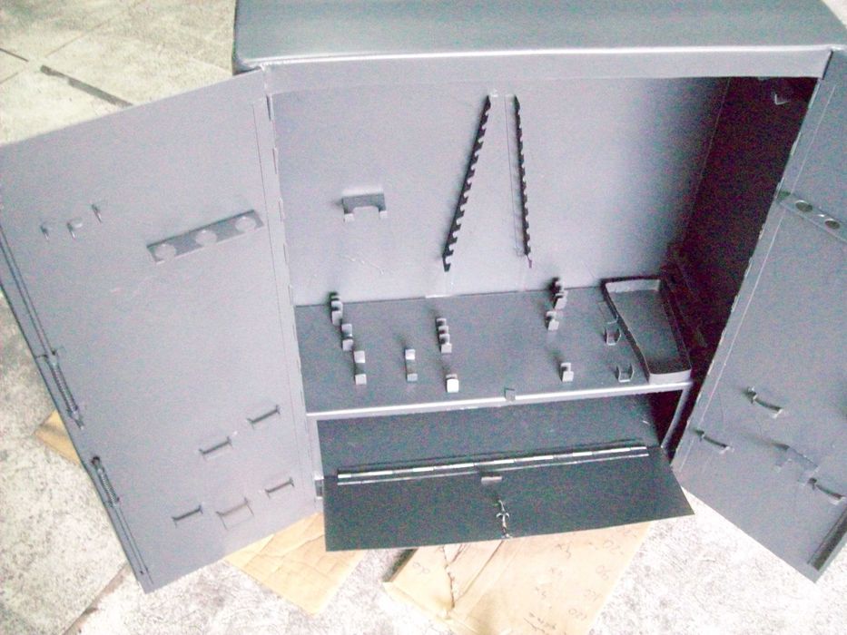 Szafka np. do garażu warsztatu narzędziowa