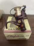 Carreto de pesca marca DAIMOND modelo SS