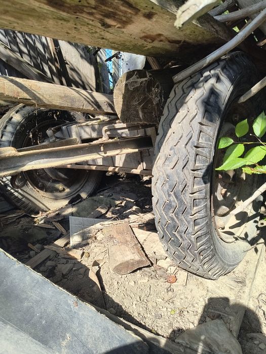 Oś,wóz konny, ciągnikowy,rzedownik do ziemniaków.