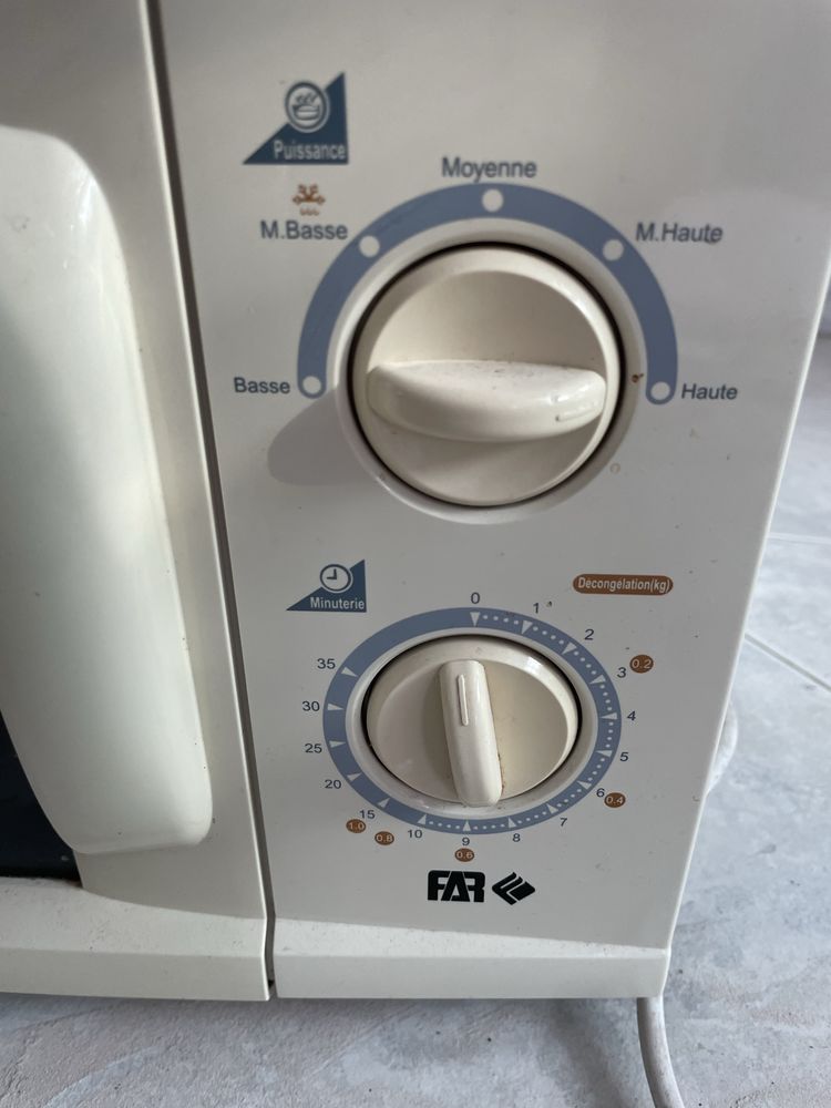 Microndas Far branco