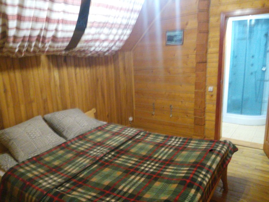 Дом у Ясіня. 5 кімнат.