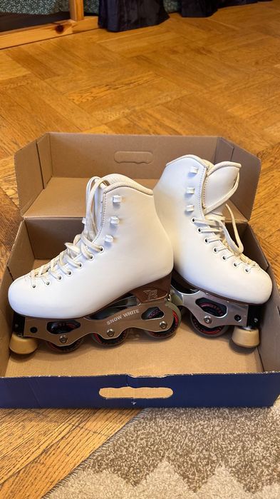 Rolki figurowe Risport Venus z płozą Snow White.