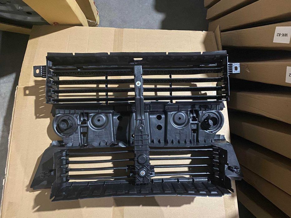 FORD ESCAPE Капот Железо 2017 2018 2019 GJ5Z-16612-A