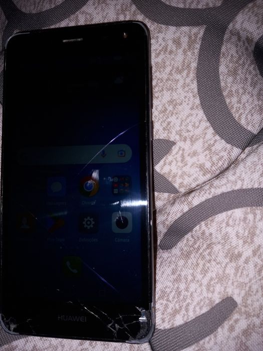 Telemóvel HUAWEI modelo MYA-L41