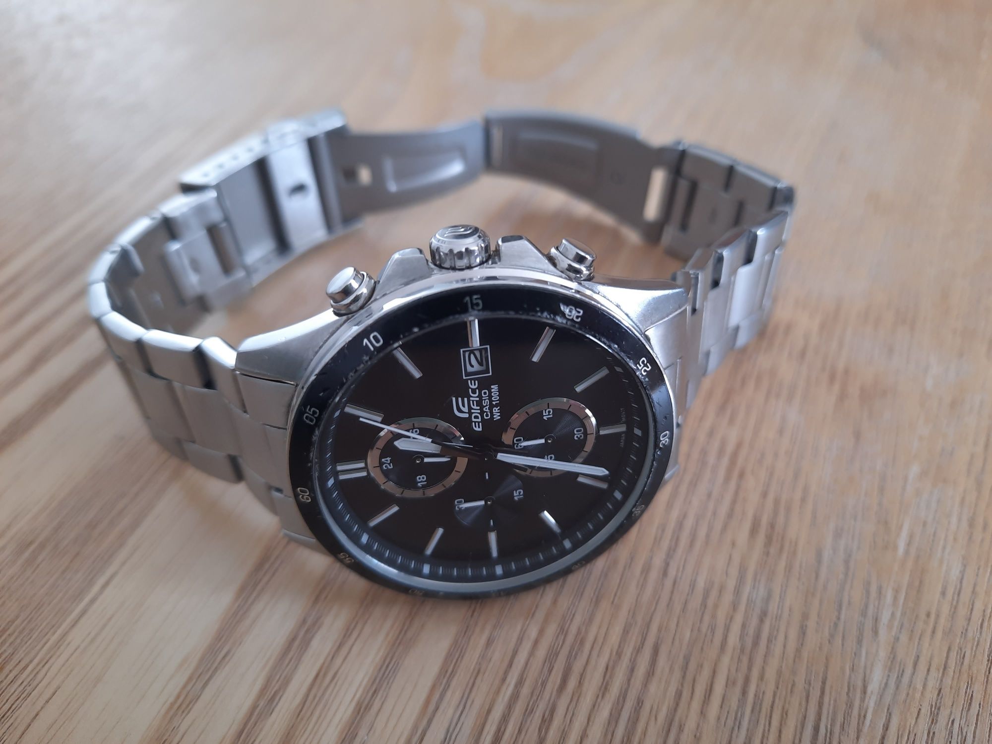 Zegarek męski na bransolecie Casio Edifice