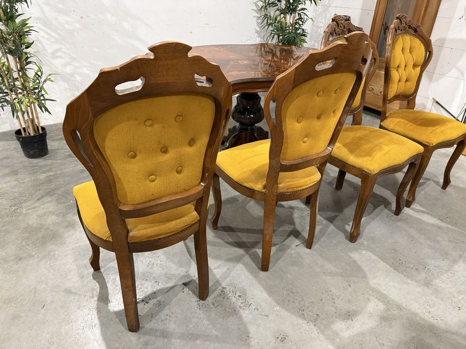 Piękny włoski zestaw stół i krzesła nowa tapicerka super stan wysyłka