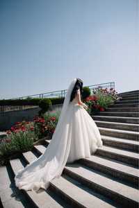 Весільна сукня Tiana от Eva Lendel