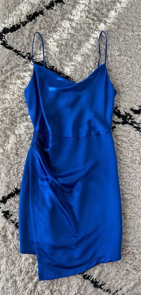 Vestido acetinado azul ZARA