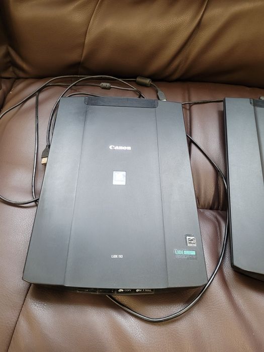 Сканер Canon Lide 110