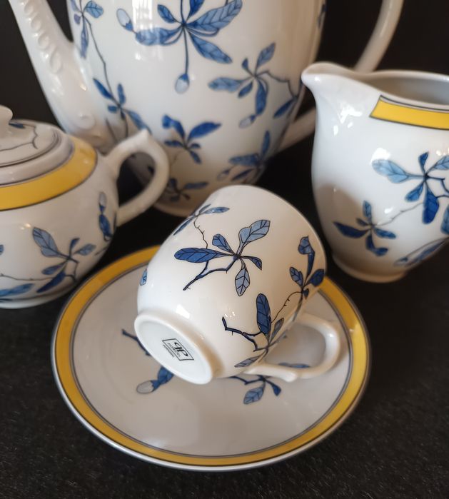 Serviço de café em porcelana