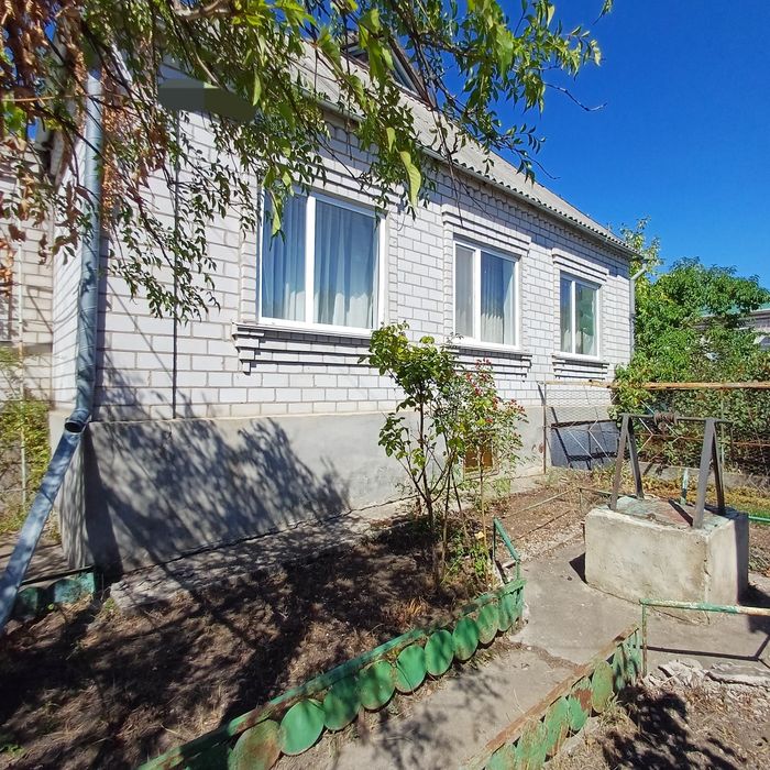 Продаеться будинок,за дитячою лікарнею,район Фрегат,під ремонт.