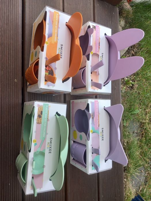 4 x Zestaw Naczyń plastykowych  dla dziecka  Smukee Kids