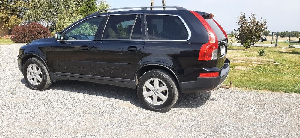 Volvo   XC90  lift   2.4d   185k   Manual  4x4