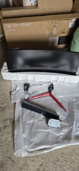 Монитор LG 34GP63A UltraGear в упаковке на запчасти с разбитой матрице