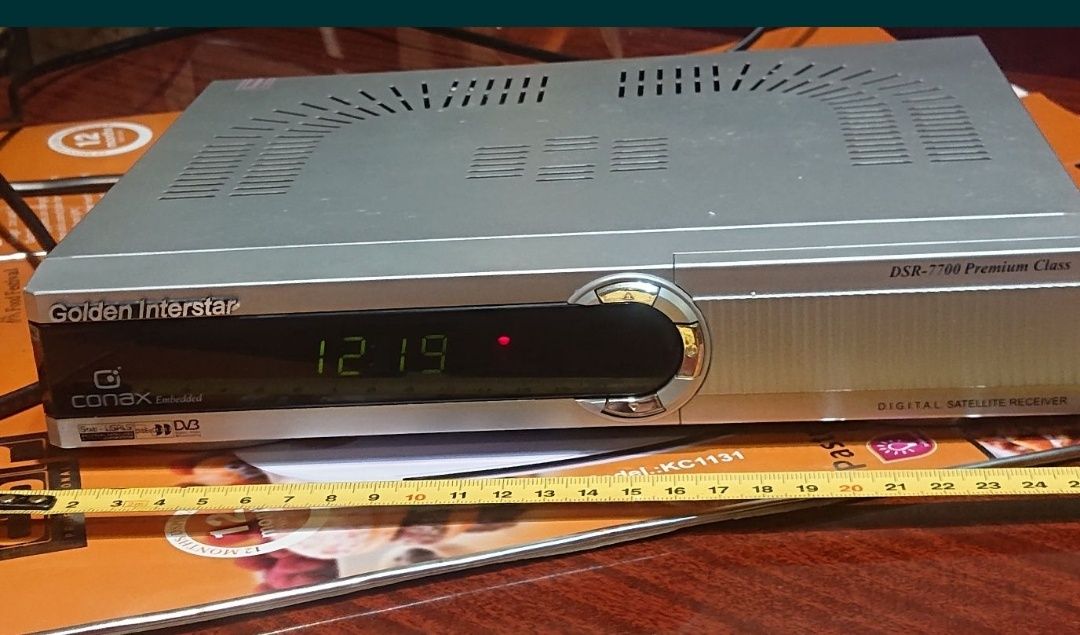 Спутниковый рессивер
Спутниковый тюнер 
TV
Golden interstar
Conax Embe
