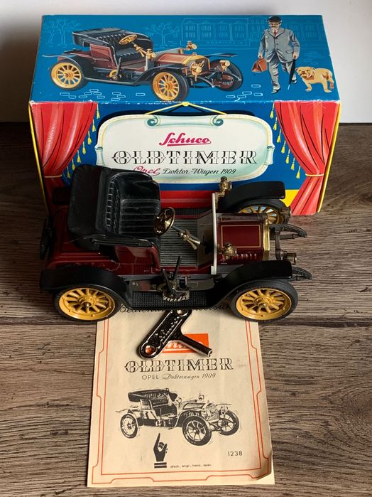 Винтажный заводной автомобиль Opel 1228 Schuco (Model 1909) W. Germany