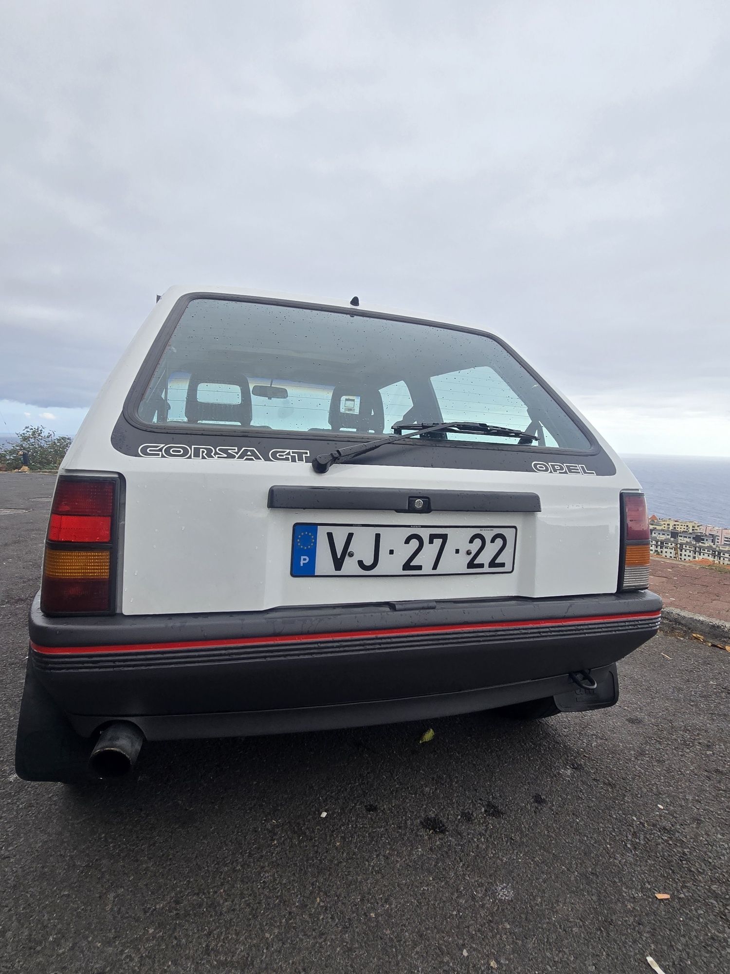 VENDO OPEL CORSA 1.4 GT