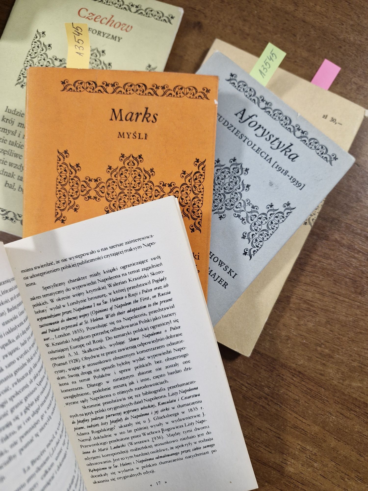 A3545. "5 sztuk książeczek " tematyka w opisie