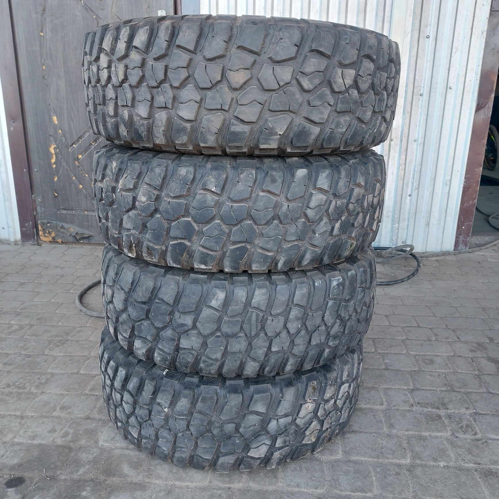 Колеса 285 75 16 BFgoodrich шини 33 11.5 резина  болотна грязева 35