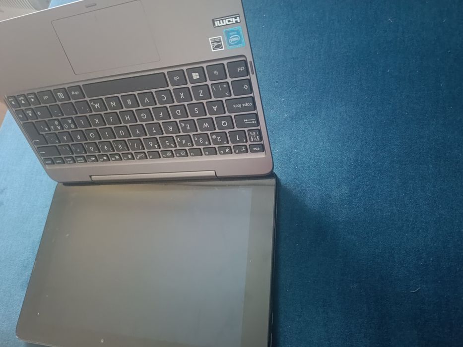 Asus Transformer T100HA