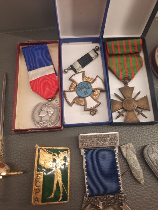 lote de medalhas e condecorações militares (guerra exercito )