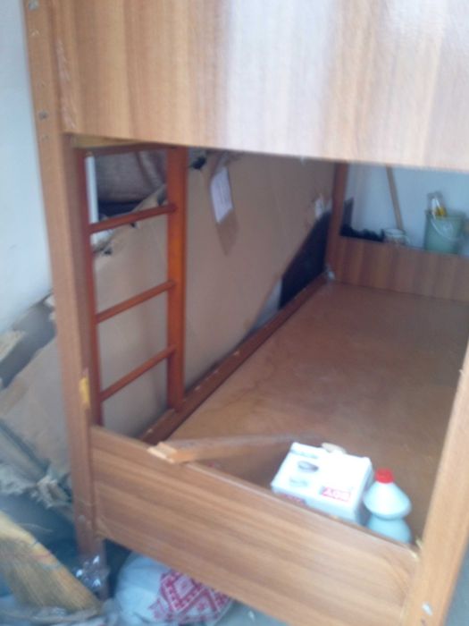 Продам ліжко 2х ярусне