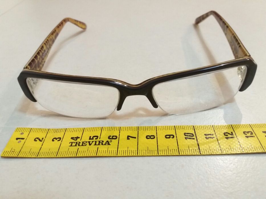 Armações de óculos graduados marca Azzaro