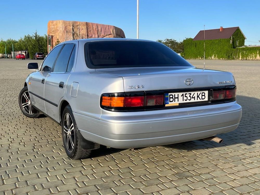 Toyota Camry 10 2.2 бензин