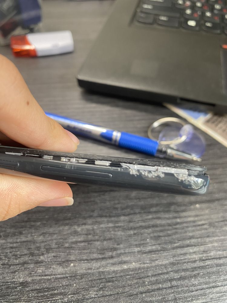 Продам Телефон Redmi Note 8  (не рабочий)